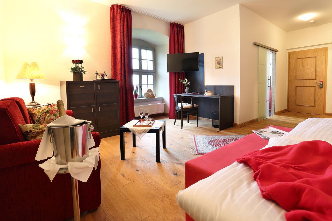 Hotel Garni Schloss Schoenberg Бад-Брамбах Экстерьер фото